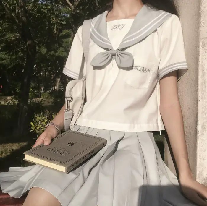我们的青春不怕疼